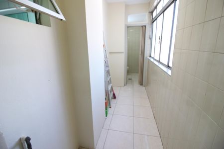 Apartamento à venda com 71m², 3 quartos e 1 vagaÁrea de Serviço