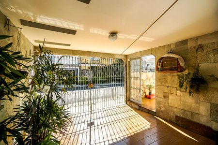 Casa à venda com 233m², 3 quartos e 2 vagas Casa à venda com 233m², 3 quartos e 2 vagasGaragem
