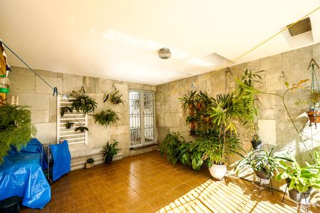 Casa à venda com 233m², 3 quartos e 2 vagas Casa à venda com 233m², 3 quartos e 2 vagasGaragem