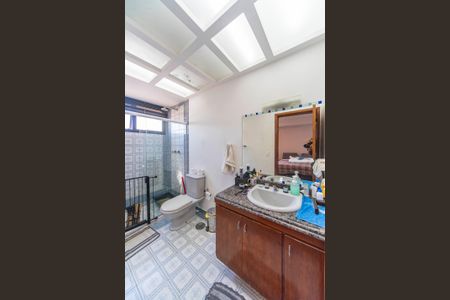 Apartamento para alugar com 145m², 2 quartos e 2 vagasBanheiro do Quarto 2