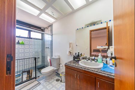 Apartamento para alugar com 145m², 2 quartos e 2 vagasBanheiro do Quarto 2