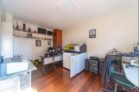 Apartamento para alugar com 145m², 2 quartos e 2 vagasEscritório