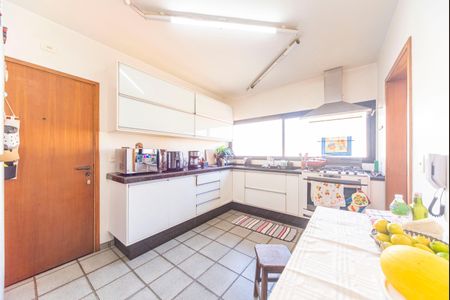 Apartamento para alugar com 145m², 2 quartos e 2 vagasCozinha