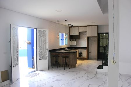 Casa à venda com 250m², 3 quartos e 5 vagasSala