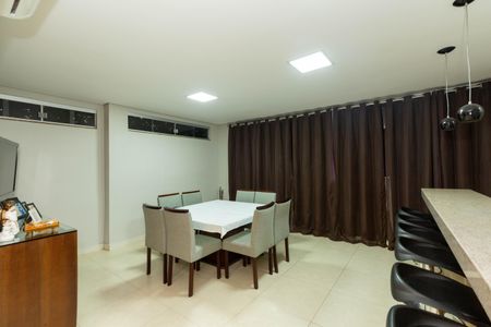 Apartamento à venda com 120m², 3 quartos e 1 vagaCobertura