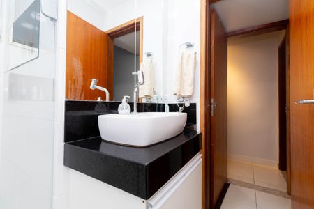 Apartamento à venda com 120m², 3 quartos e 1 vagaBanheiro 2