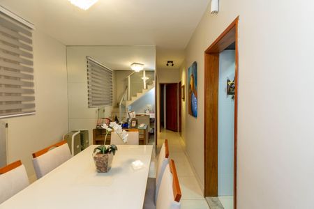 Apartamento à venda com 120m², 3 quartos e 1 vagaSala