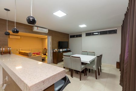 Apartamento à venda com 120m², 3 quartos e 1 vagaCobertura
