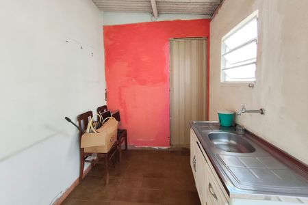 Casa à venda com 150m², 2 quartos e 2 vagas Casa à venda com 150m², 2 quartos e 2 vagasEdícula - Cozinha