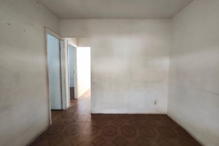 Casa à venda com 150m², 2 quartos e 2 vagas Casa à venda com 150m², 2 quartos e 2 vagasSala