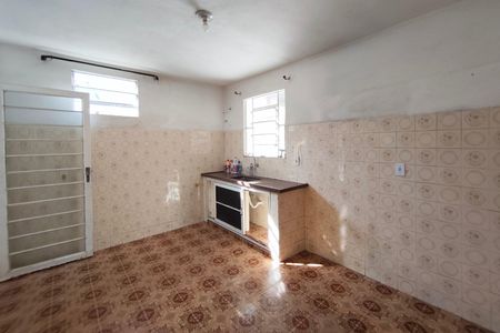 Casa à venda com 150m², 2 quartos e 2 vagas Casa à venda com 150m², 2 quartos e 2 vagasCozinha