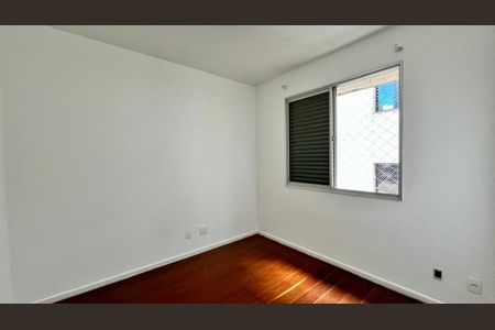 Apartamento à venda com 299m², 4 quartos e 2 vagasQuarto 2