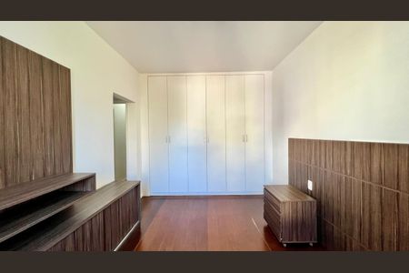 Apartamento à venda com 299m², 4 quartos e 2 vagasQuarto 1