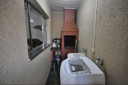 Casa à venda com 150m², 3 quartos e 4 vagasÁrea de Serviço