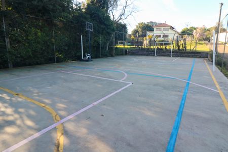 Casa de condomínio à venda com 300m², 4 quartos e 1 vaga Casa de condomínio à venda com 300m², 4 quartos e 1 vagaQuadra Esportiva