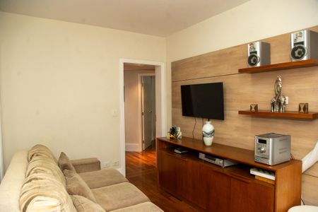 Apartamento à venda com 220m², 3 quartos e 3 vagasEscritório