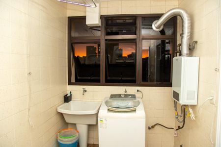 Apartamento à venda com 220m², 3 quartos e 3 vagasÁrea de Serviço