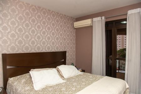 Apartamento à venda com 220m², 3 quartos e 3 vagasQuarto Suíte