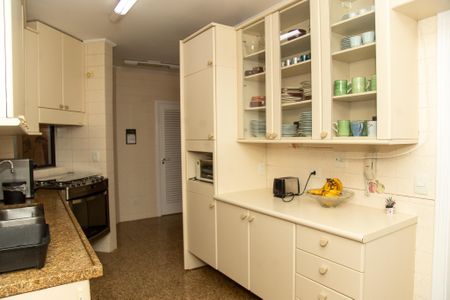 Apartamento à venda com 220m², 3 quartos e 3 vagasCozinha