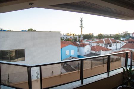 Apartamento à venda com 220m², 3 quartos e 3 vagasVaranda