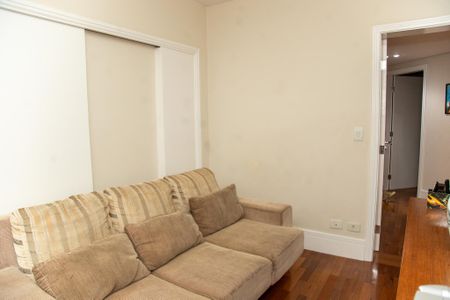 Apartamento à venda com 220m², 3 quartos e 3 vagasEscritório