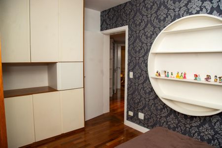 Apartamento à venda com 220m², 3 quartos e 3 vagasQuarto 3 - Suíte