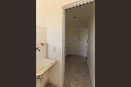 Apartamento à venda com 38m², 2 quartos e sem vaga Apartamento à venda com 38m², 2 quartos e sem vagaÁrea de Serviço