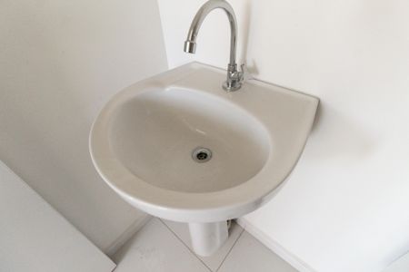 Apartamento à venda com 38m², 2 quartos e sem vaga Apartamento à venda com 38m², 2 quartos e sem vagaBanheiro