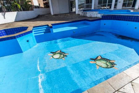 Casa de condomínio para alugar com 1700m², 6 quartos e 10 vagas Casa de condomínio para alugar com 1700m², 6 quartos e 10 vagasPiscina
