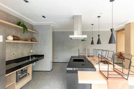 Studio à venda com 26m², 1 quarto e sem vaga Studio à venda com 26m², 1 quarto e sem vagaÁrea comum - Salão de festas