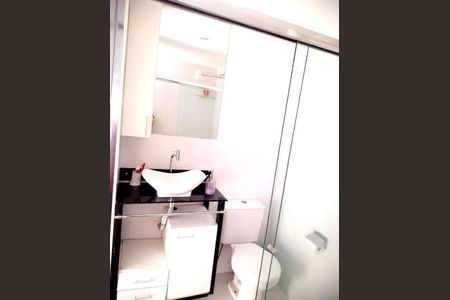 Casa à venda com 60m², 2 quartos e 1 vaga