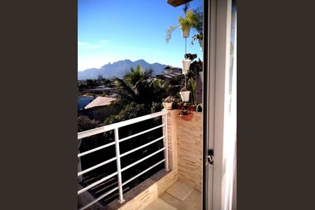 Casa à venda com 60m², 2 quartos e 1 vaga