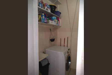 Casa à venda com 60m², 2 quartos e 1 vaga