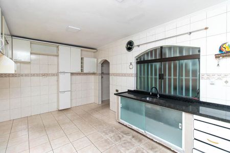 Casa à venda com 150m², 3 quartos e 2 vagas Casa à venda com 150m², 3 quartos e 2 vagasCozinha