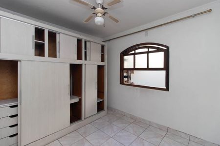 Casa à venda com 150m², 3 quartos e 2 vagas Casa à venda com 150m², 3 quartos e 2 vagasQuarto 1