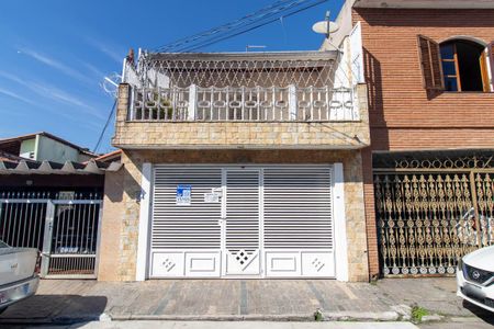 Casa à venda com 150m², 3 quartos e 2 vagas Casa à venda com 150m², 3 quartos e 2 vagasFachada