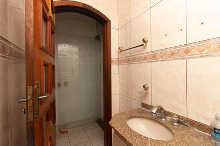 Casa à venda com 150m², 3 quartos e 2 vagas Casa à venda com 150m², 3 quartos e 2 vagasLavabo