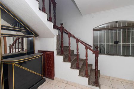 Casa à venda com 150m², 3 quartos e 2 vagas Casa à venda com 150m², 3 quartos e 2 vagasSala