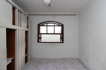 Casa à venda com 150m², 3 quartos e 2 vagas Casa à venda com 150m², 3 quartos e 2 vagasQuarto 1