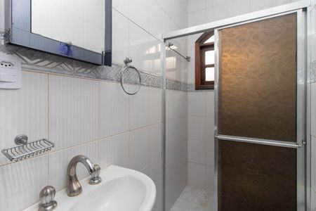 Casa à venda com 150m², 3 quartos e 2 vagas Casa à venda com 150m², 3 quartos e 2 vagasBanheiro Social