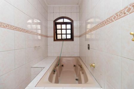 Casa à venda com 150m², 3 quartos e 2 vagas Casa à venda com 150m², 3 quartos e 2 vagasBanheiro da Suíte