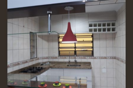 Casa à venda com 145m², 3 quartos e 3 vagas Casa à venda com 145m², 3 quartos e 3 vagasCozinha