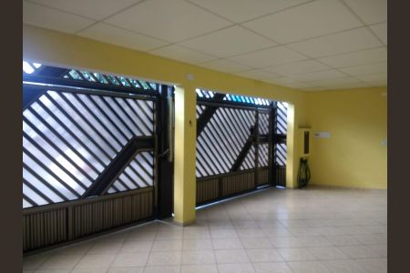 Casa à venda com 145m², 3 quartos e 3 vagas Casa à venda com 145m², 3 quartos e 3 vagasGaragem