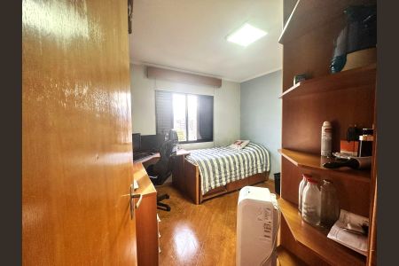 Casa de condomínio à venda com 144m², 4 quartos e 4 vagas