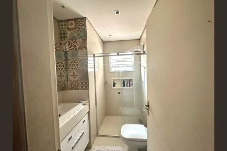 Casa de condomínio à venda com 144m², 4 quartos e 4 vagas