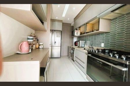 Apartamento à venda com 151m², 4 quartos e 3 vagas