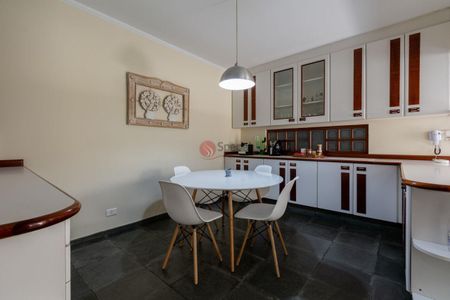 Casa à venda com 355m², 3 quartos e sem vaga