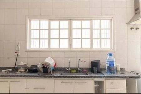 Casa à venda com 300m², 6 quartos e 3 vagas