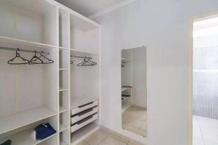 Casa à venda com 300m², 6 quartos e 3 vagas