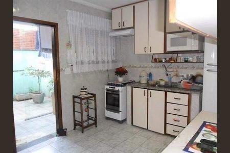 Casa à venda com 102m², 2 quartos e 2 vagas